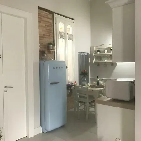 Enry White House Cagliari